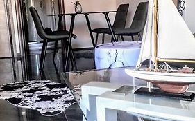 Tony Central Luxury Apartment 1